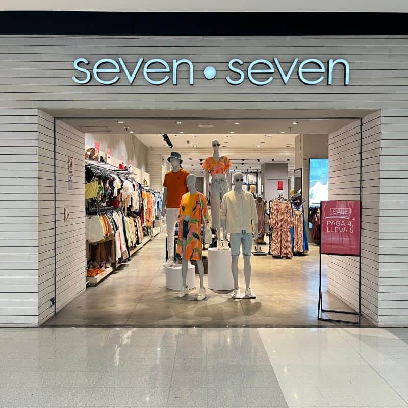 Seven Seven centro comercial Mayorca Etapa 2 piso 3 local 3047