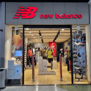 New Balance centro comercial Mayorca Etapa 2 piso 1 local 136